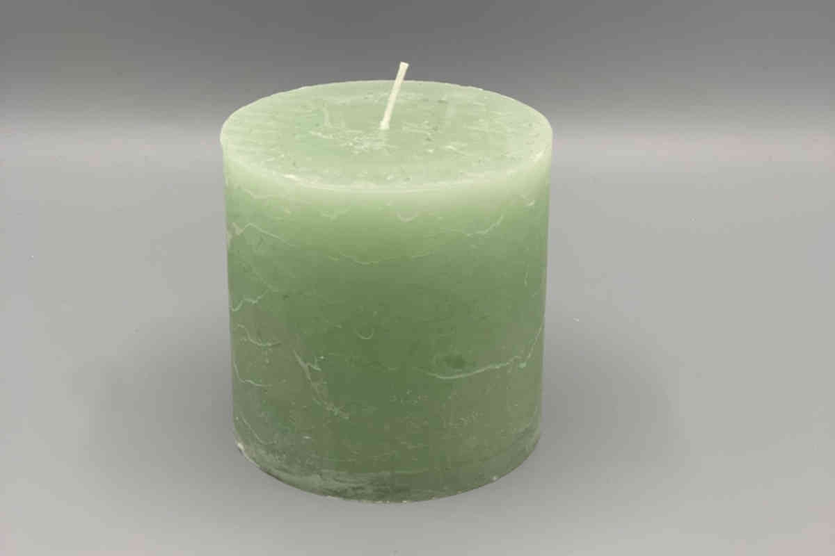 Stumpenkerze mint light green 10 x 10 cm by Branded