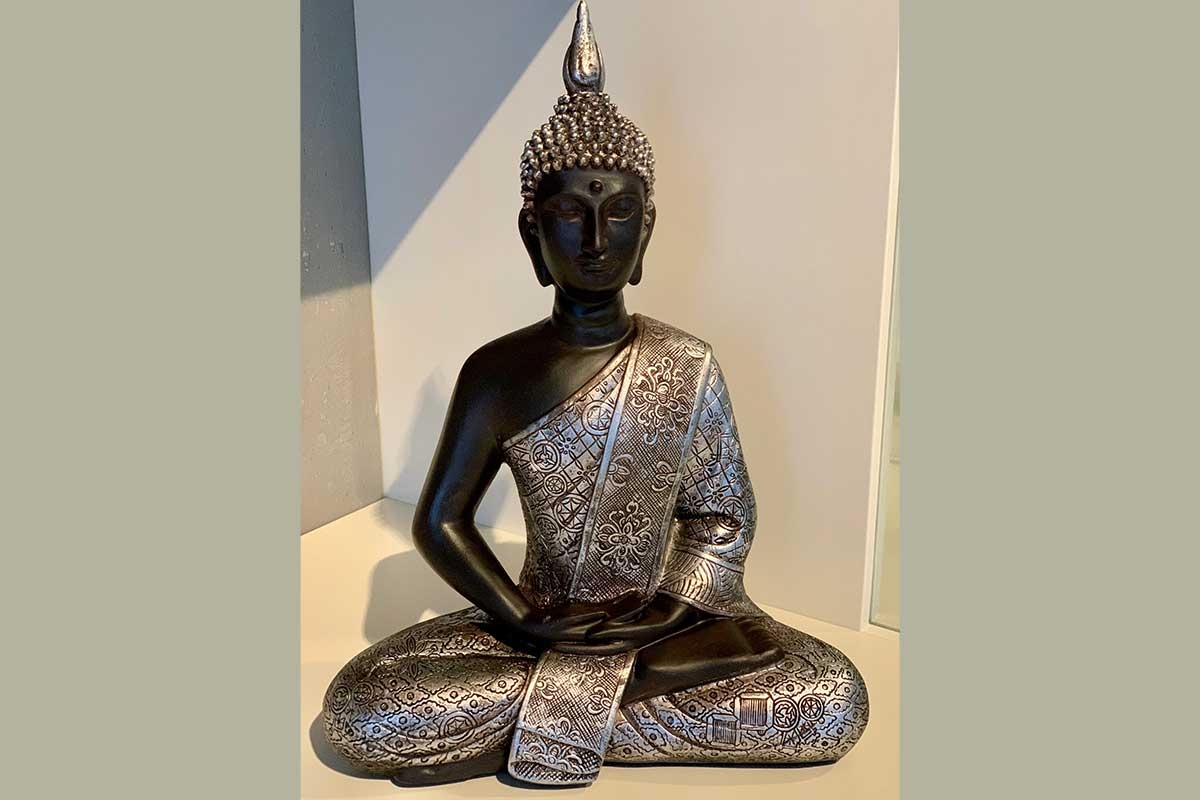 Buddha Figur silber zweifarbig sitzend 30 cm