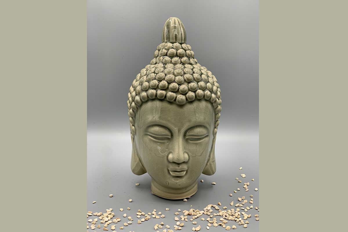 Buddhakopf hellgrau groß aus Keramik 15x13x24 cm