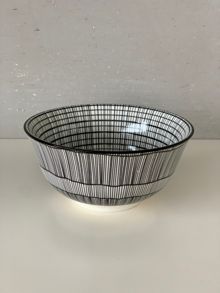 Bowl Schale aus Porzellan schwarz-weiß kariert